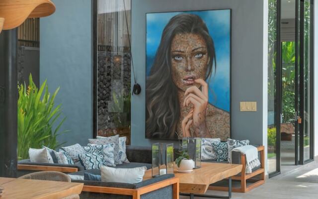 Villa Vida Mira - Elegant 4BR Beachside Villa in Canggu