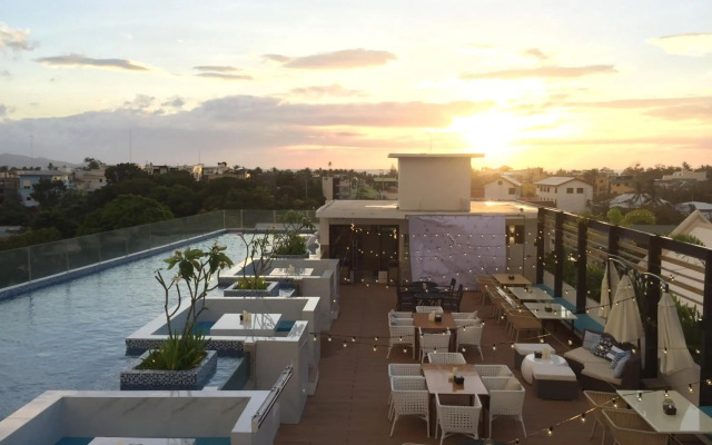 Ferra Hotel and Garden Suites