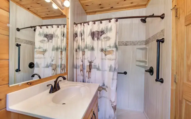 A Smoky Mountain Hide-a-way