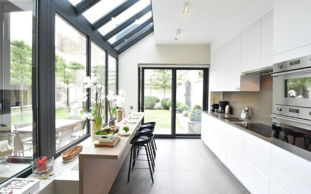 Spacious Villa in Knokke-Heist with Garden
