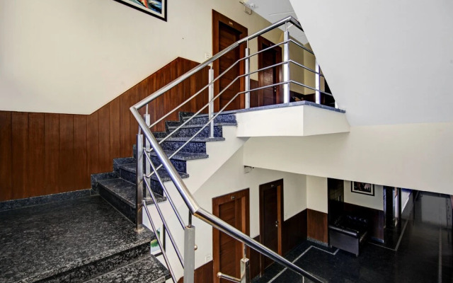 Treebo Trend Crosswinds West