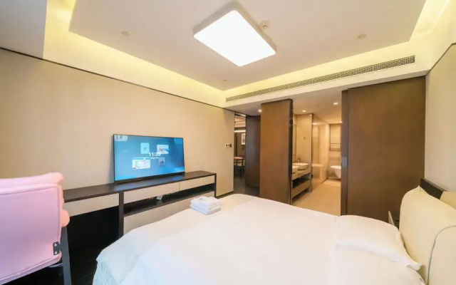 Zhome-Three Bedroom Luxury Suite3