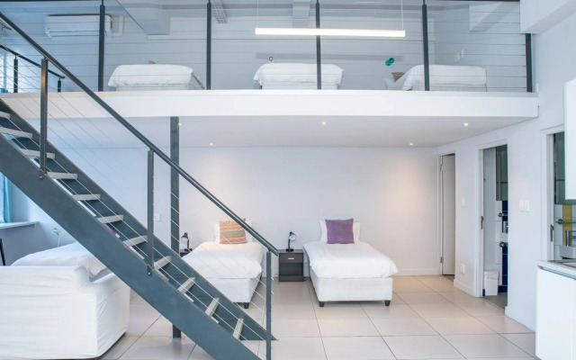 Mojo Hotel