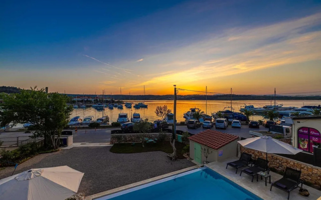 Villa Beachfront With 4 Bedrooms and 3 5 Bathrooms