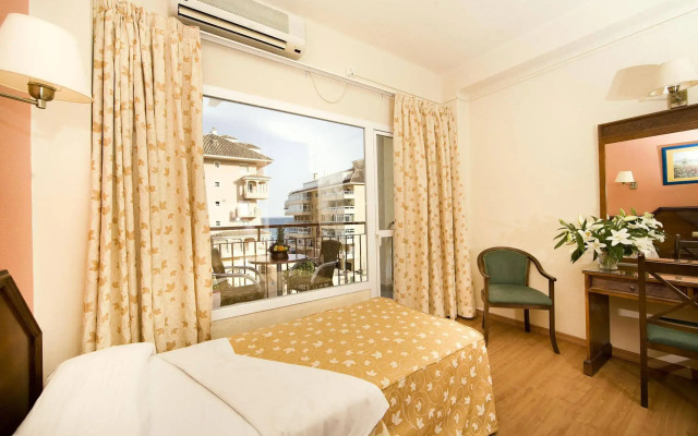 Hotel Monarque Cendrillón