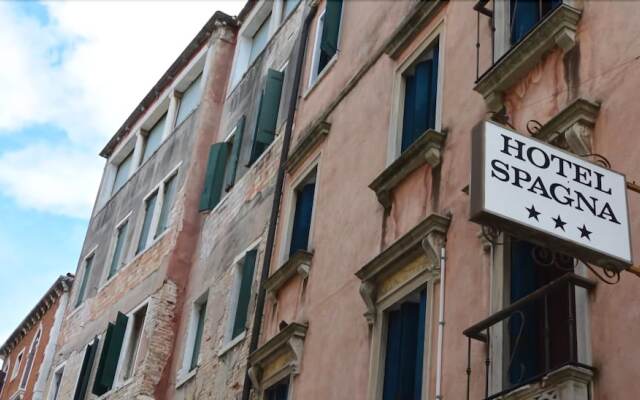 Spagna Hotel