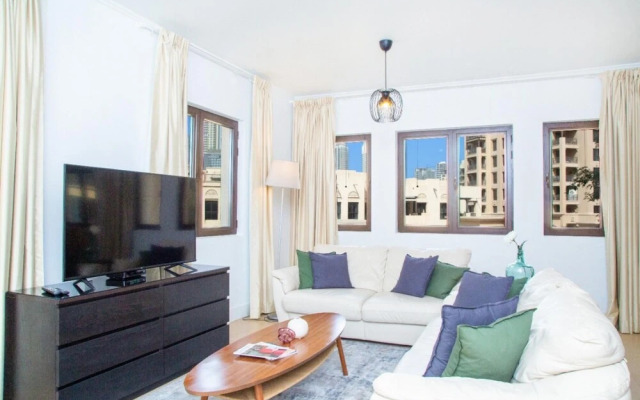 Modern 3BR APT w Maid s Room