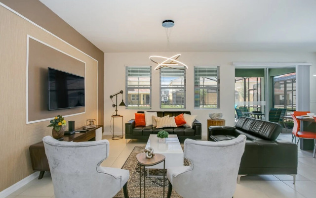 Broadaok Drive Villa Solterra 6091