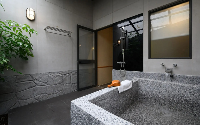 Yunoyado Onsen Hotspring Hotel