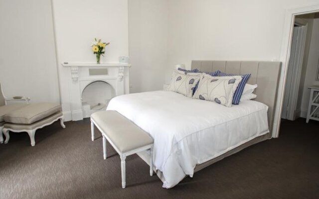 Pirathon Country Estate