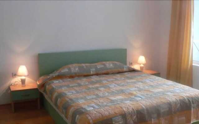 Yassen Apartments