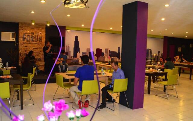 La Pamela Suites