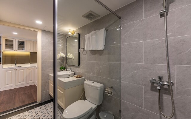 Golden Sun Apartment & Hotel