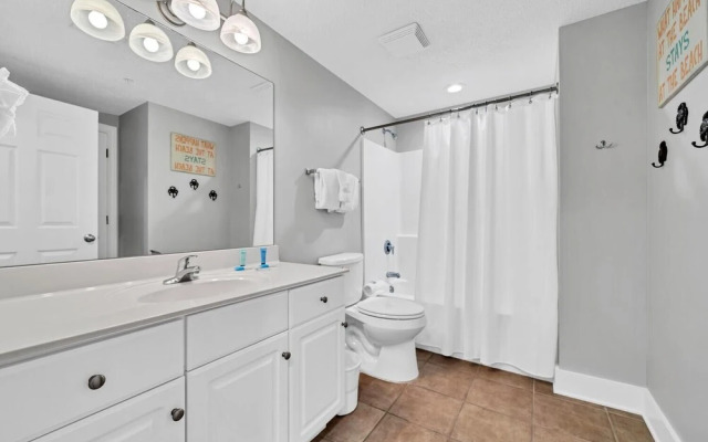 Majestic Beach Towers 2-1701