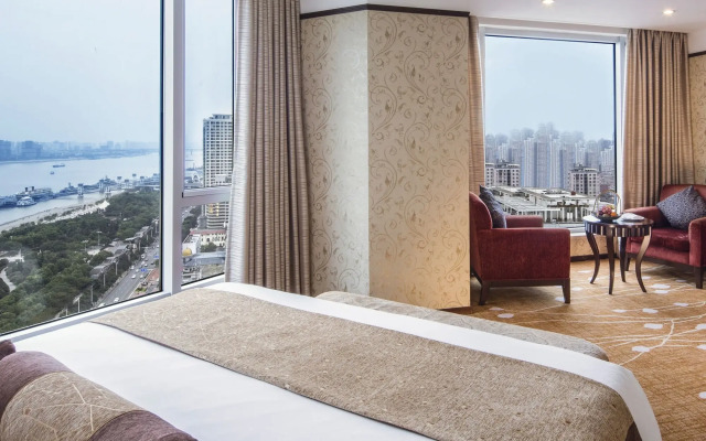 Howard Johnson Pearl Plaza Wuhan