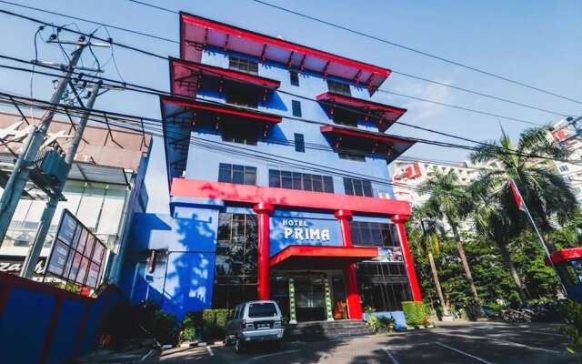 Reddoorz Plus near Mall Ratu Indah 2