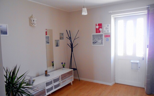 Arade room