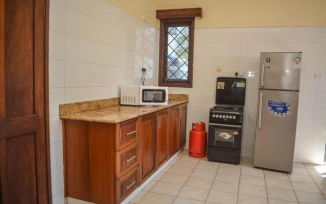 Stay.Plus Creek Residence Nyali