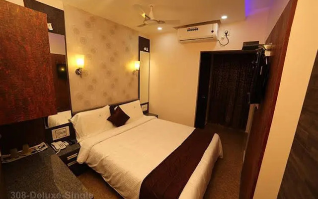 Vijaya Residency