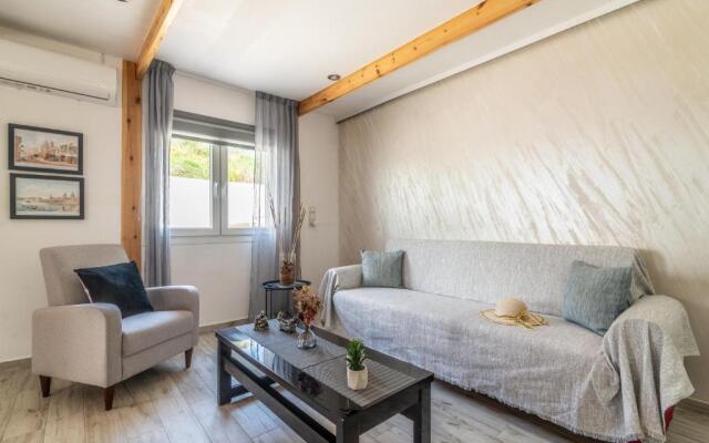 The Holiday House 3