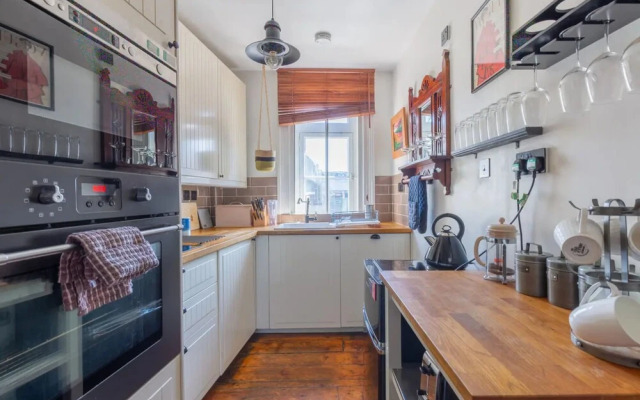 Trendy 2 Bedroom Apartment in the Heart of Brixton