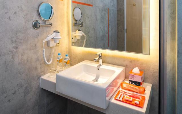 HARRIS Resort Barelang Batam