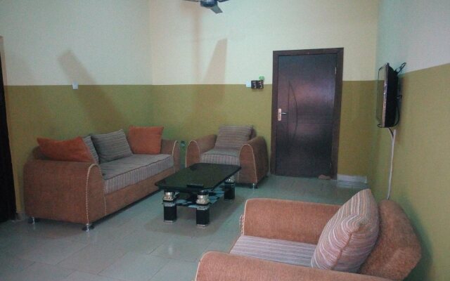 Peak Olam Suites