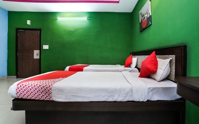 OYO Flagship 50138 Hotel Parashuram ISBT