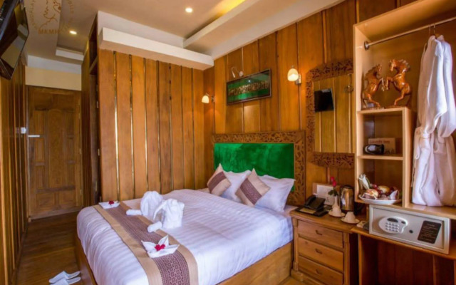 Mandalay Karaweik Mobile Hotel