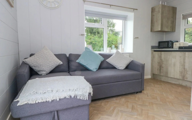 Sutton Fields Chalet