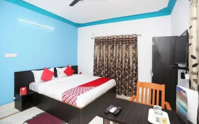 OYO 15504 Maa Banadurga Guest House