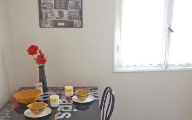 Ashley&Parker - Josephine