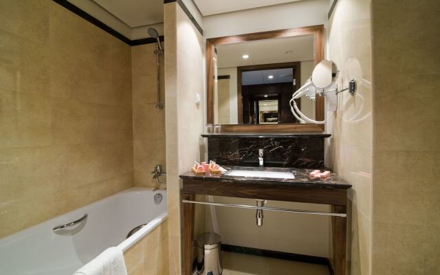 Airport Hotel Okecie