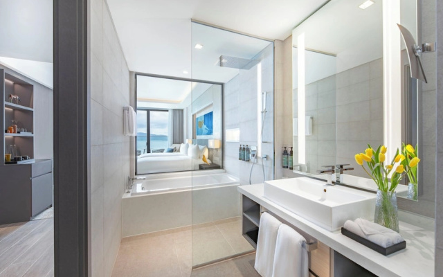 voco Scenia Bay Nha Trang by IHG