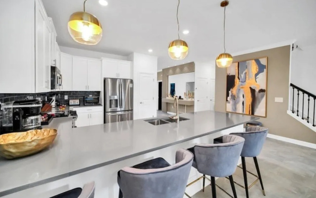 2900penolpe 9 Bedroom Home