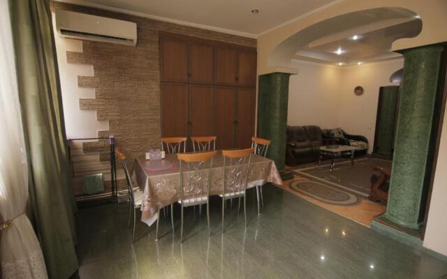 Apartment on Sanapiro