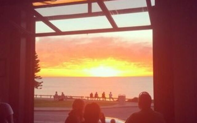 Ocean Beach Hotel