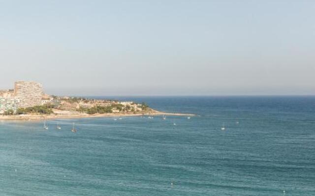 Amazing Sea Views with AC two min beach