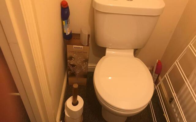 HOUSE shared, New Build 36 Nottingham 3bedrooms