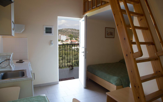 Alonia Studios & Maisonettes