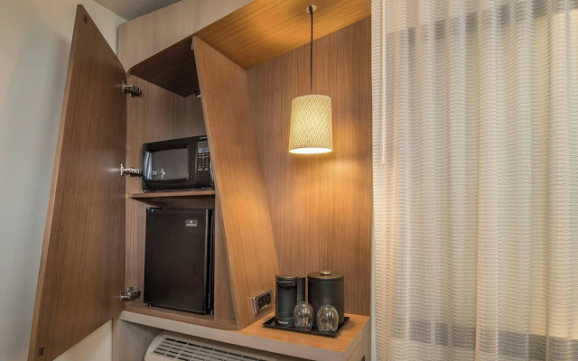 Courtyard By Marriott Fresno Downtown