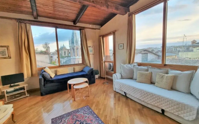 Gorgeous penthouse Spanish Steps