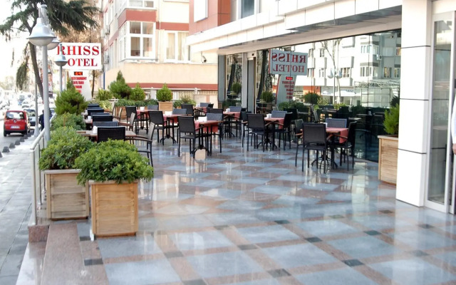Rhiss Hotel Bostanci