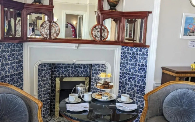 The Lanes Hotel