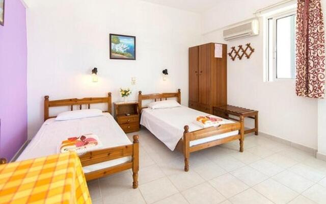 Evi Apartments And Studios