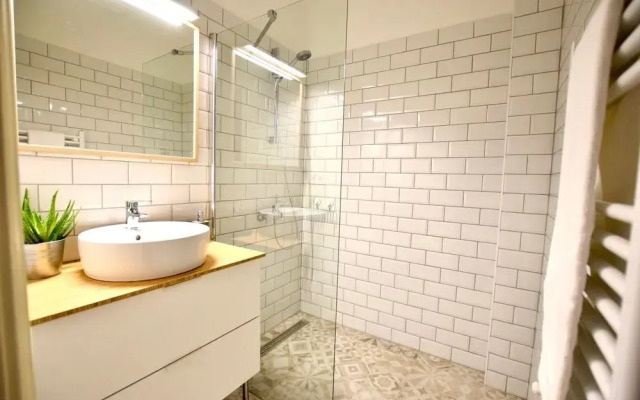 Vaci Street Apartment
