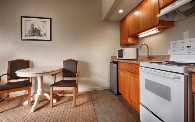 Best Western Inn At Face Rock