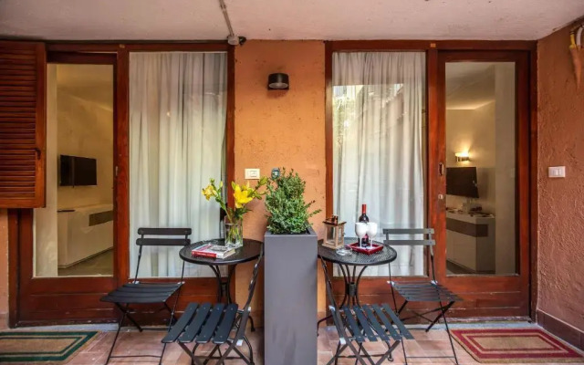 Tritone Top House