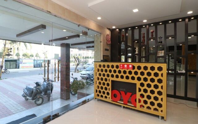 Oyo 29852 Hotel Golden View