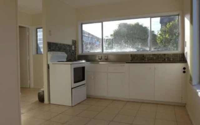 Arent Serviced House 7A Rangiatea Road